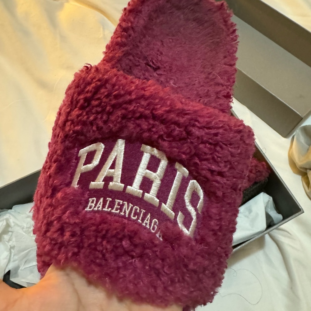 Balenciaga furry slide